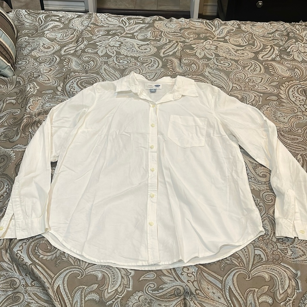 Old Navy, classic white, long sleeve cotton shirt